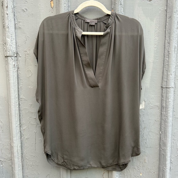 Vince Georgette Silk Cap Dolman Sleeve Blouse, Small (oversized) - Picture 3 of 8